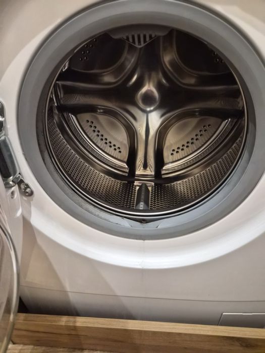 Пералня AEG модел  L6SE27SE , 7 кг. , 1200 об. Slim 50 см.