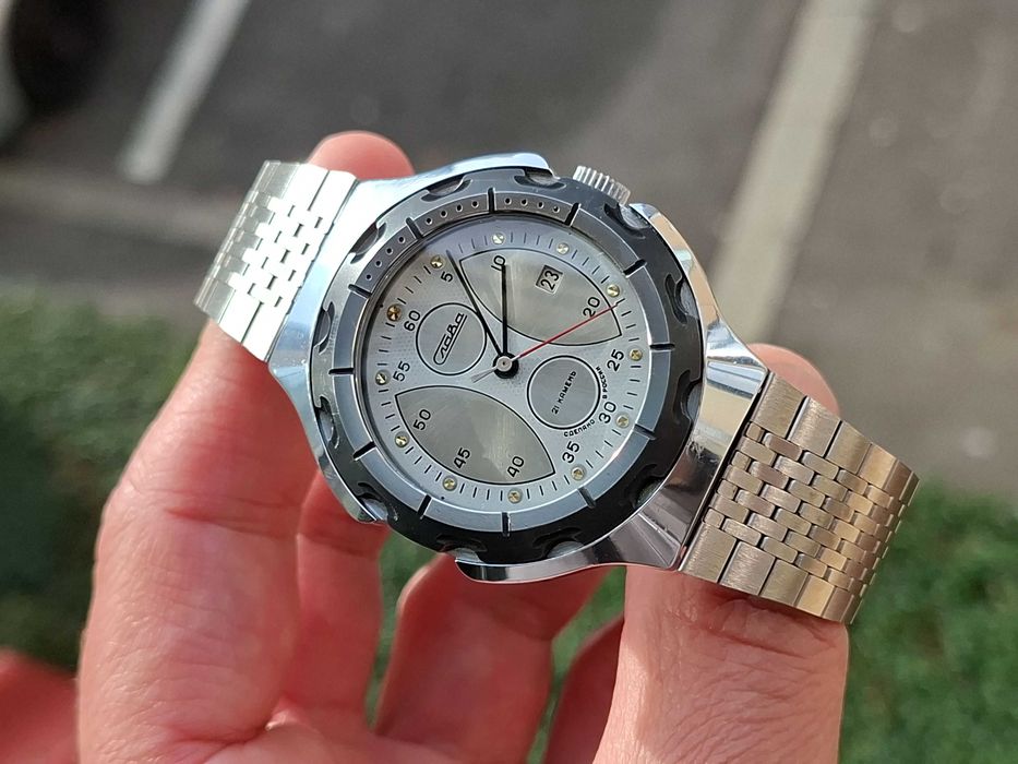 Ceas rusesc Slava  mecainc nos