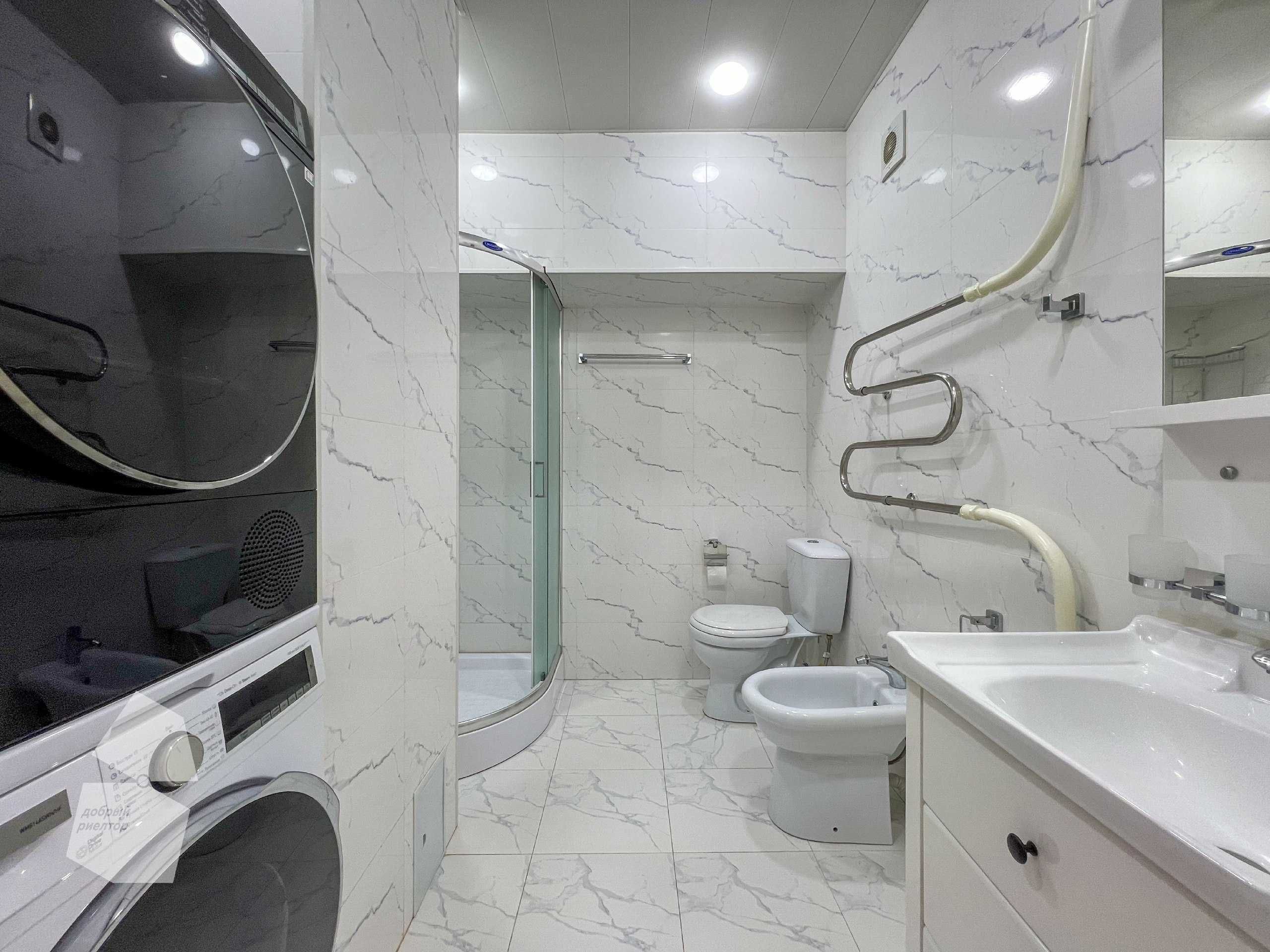 (Добрый) Видовая квартира на Ц2, 3 комнаты, 72 м², Пеший доступ