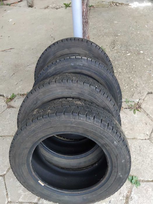 Зимни гуми за бус