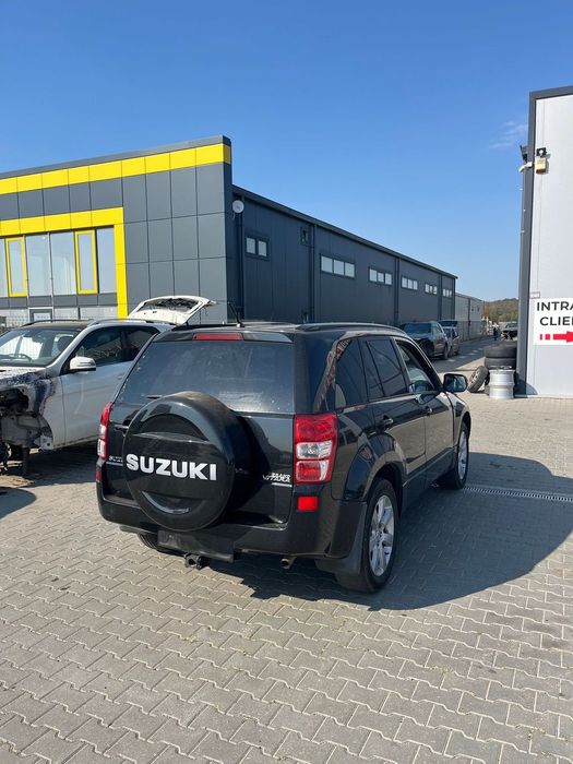 Dezmembram Suzuki Grand Vitara 1.9 diesel din 2010