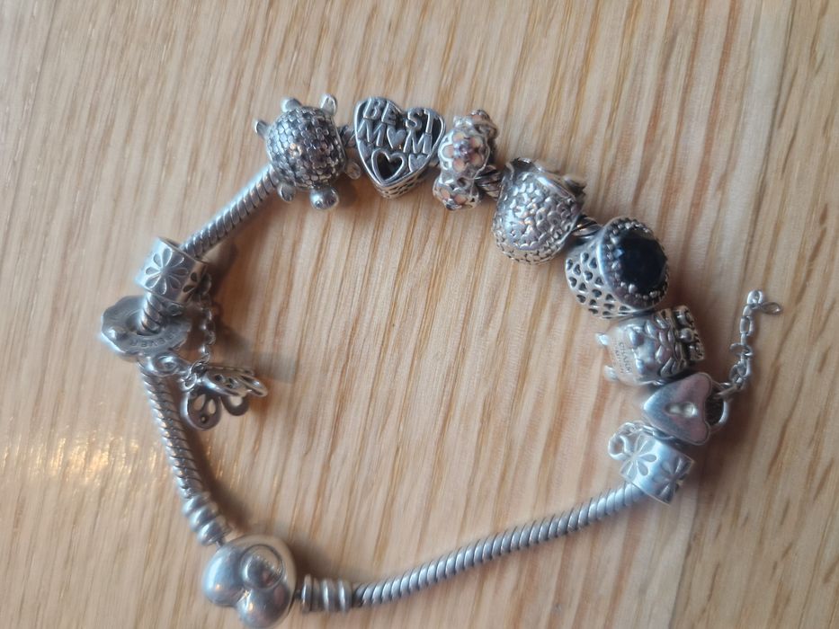Brățară Pandora folosita