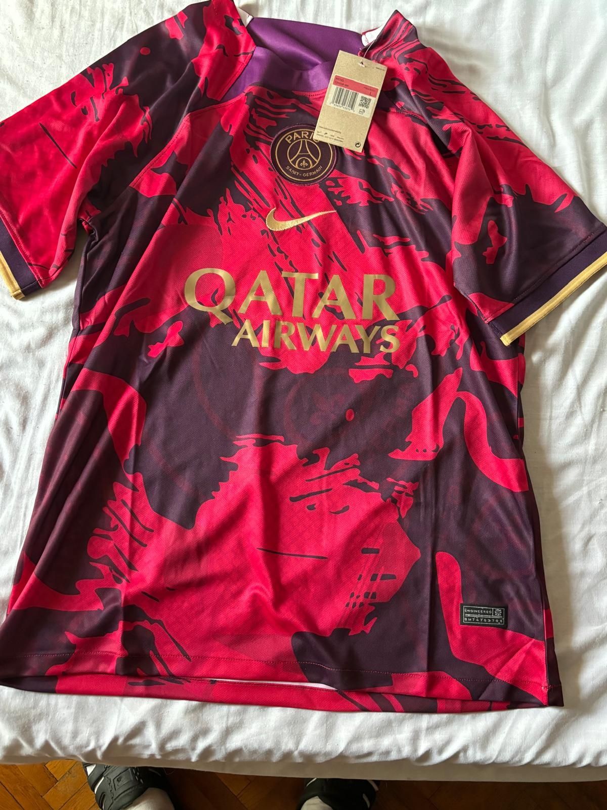 Tricou PSG cu eticheta
