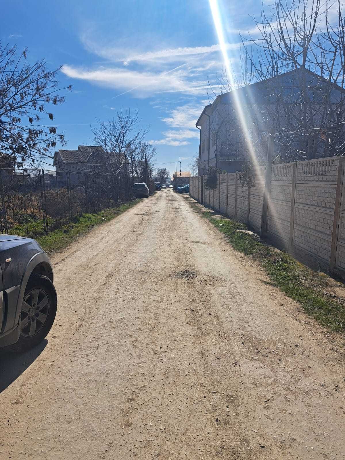Teren in Lazu linga strada Ciresilor.
