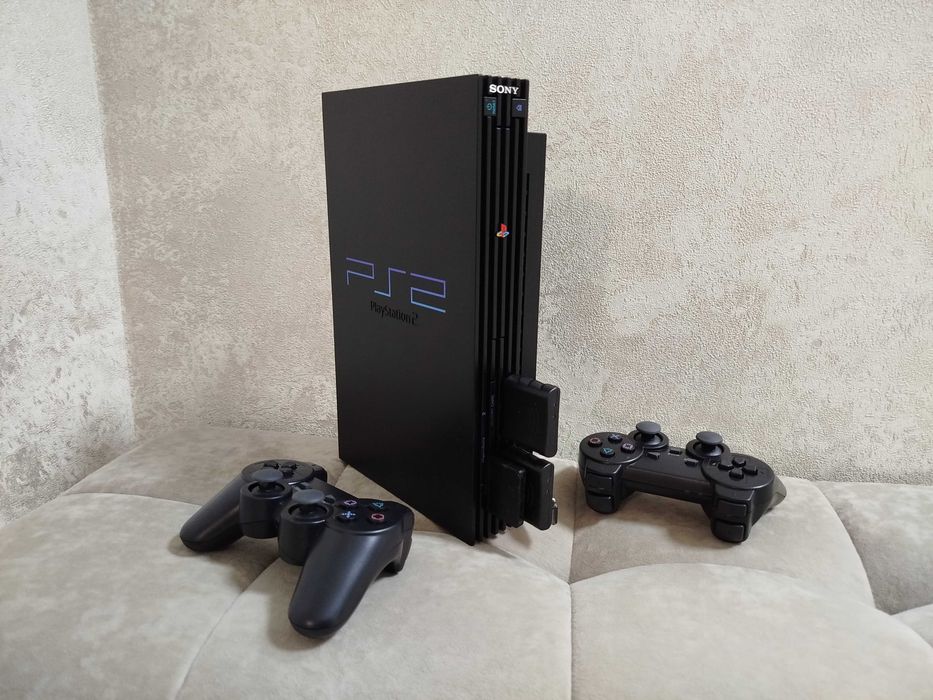 Sony Playstation 2 FAT + Беспроводные геймпады