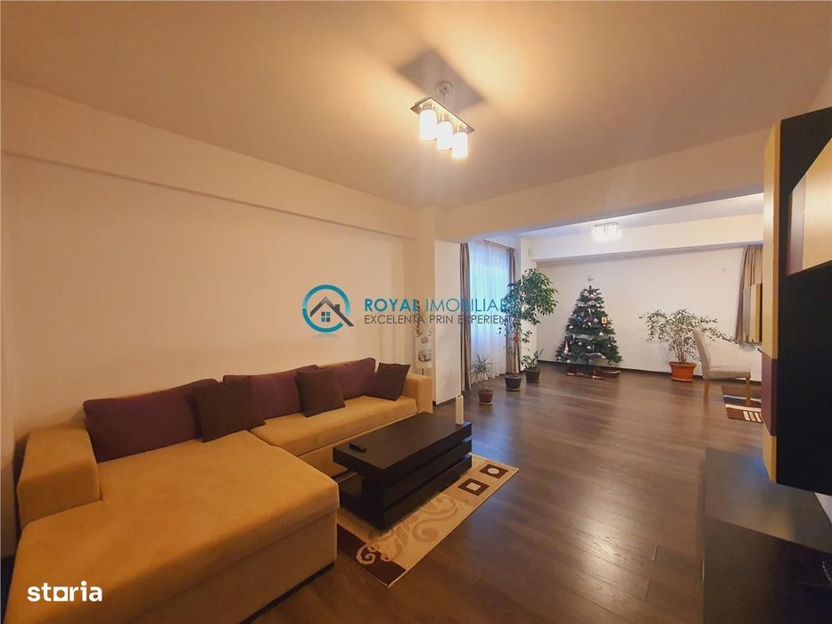 Royal Imobiliare - Vanzare apartament 3 camere zona 9 MAI