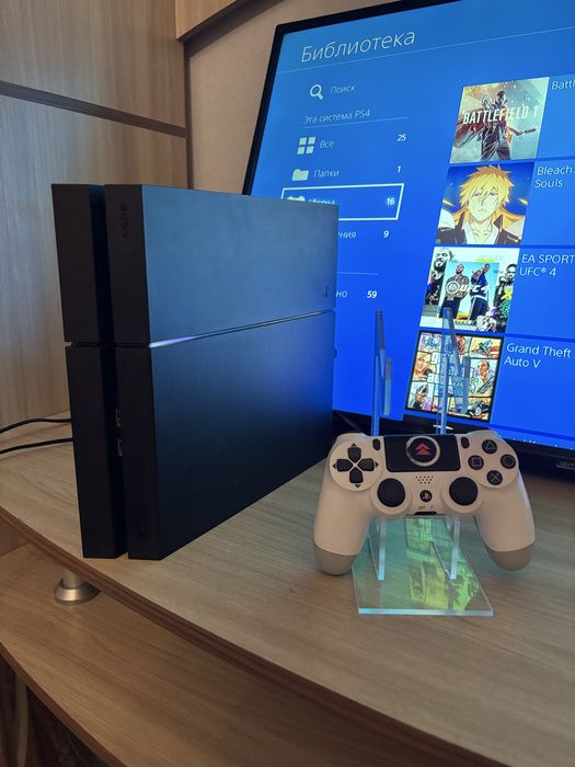 PlayStation 4 | 1 джойстика | Топ игры +3 диска | Продам или обмен 1TB