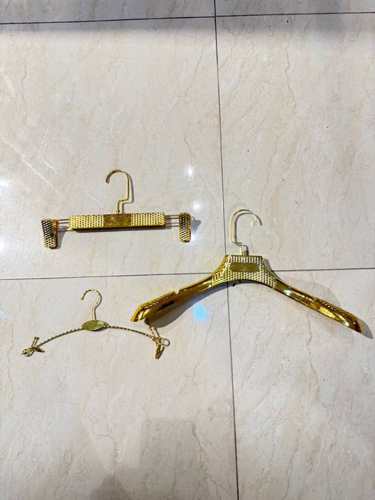 Вешилкалар сотилади