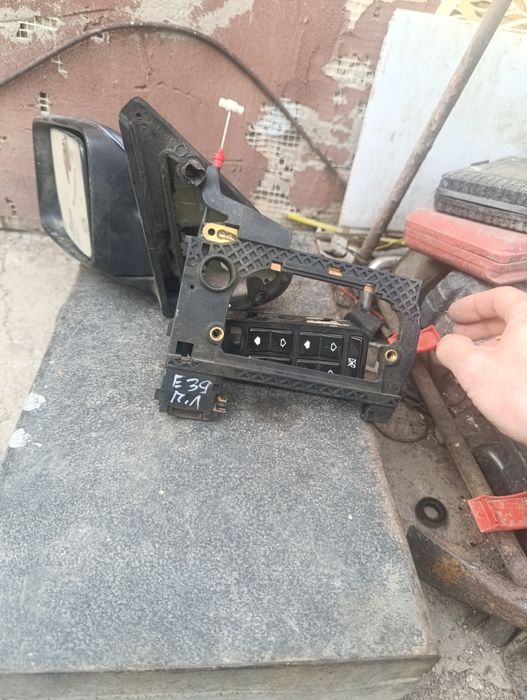 Продам запчасти БМВ