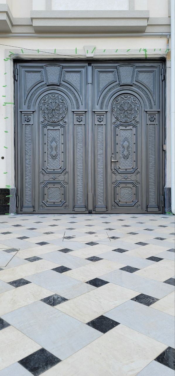 Покраска и реставрация ворот железных дверей ограждения