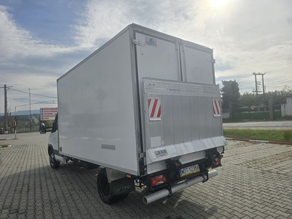 Iveco daily  frigorific lift 35 c15  2011