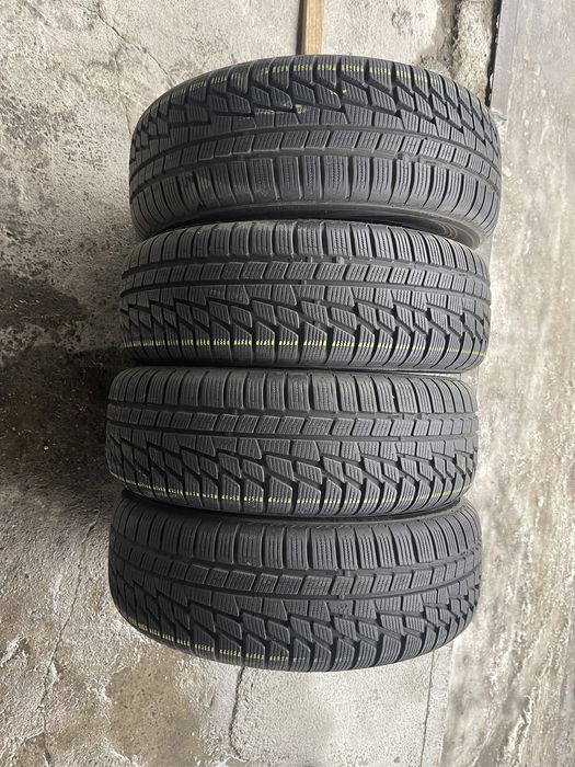 4 anvelope de iarna Nokian 215/70/15