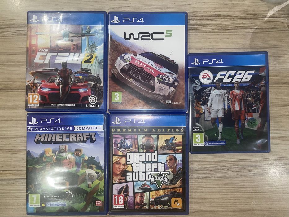 Ps4 с един джойстик и 5 игри