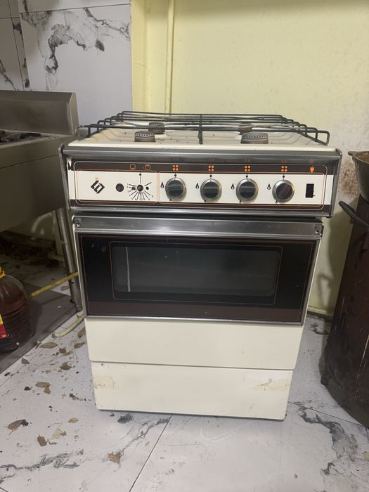 Газовая плита 4 комфортки