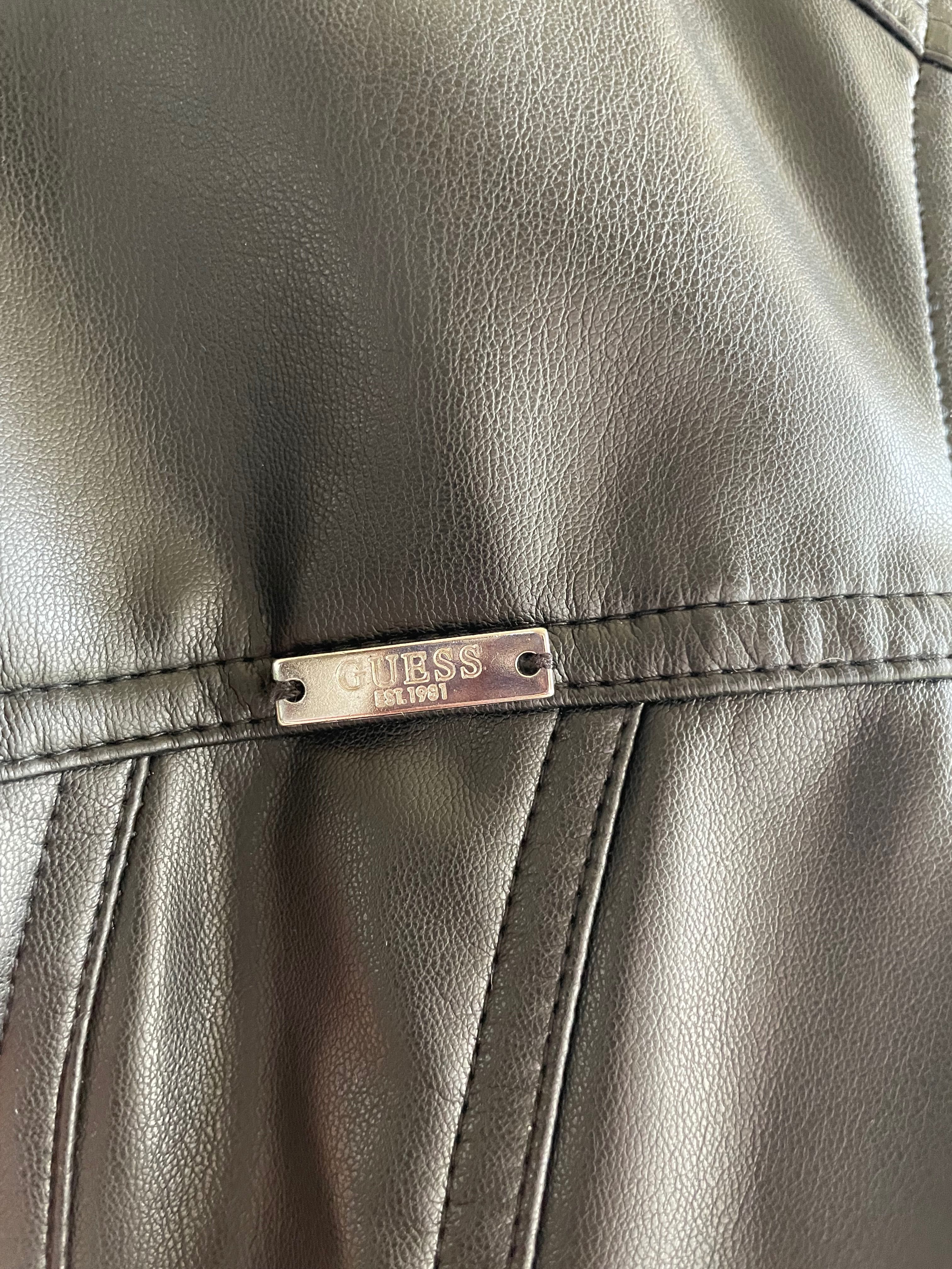 Кожено  дамско яке Guess, размер S