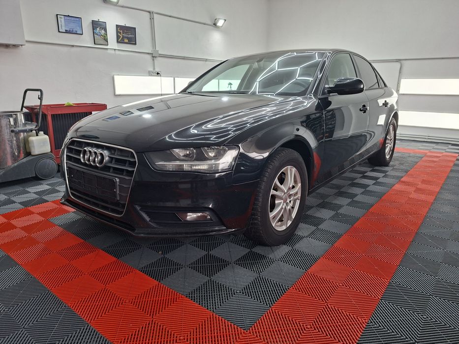 Vând Audi A4 B8,5 2.0 TDI 2013