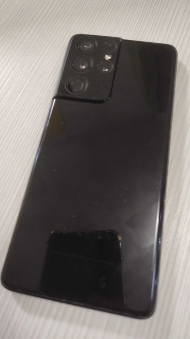 Samsung S21 Ultra model deosebit și îngrijit