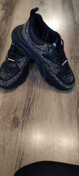 Сникърси Steve Madden