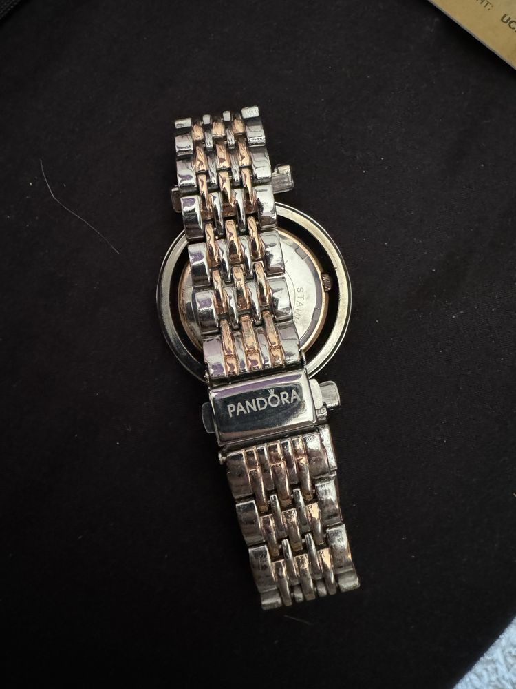 Часовник Pandora