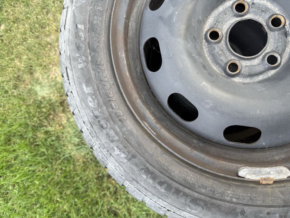 Комплект гуми 185 R60 R15 Зимни!!!