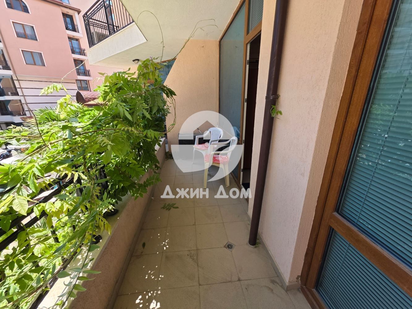 Просторен двустаен апартамент в к-с „Каролина“, к.к. Слънчев бряг