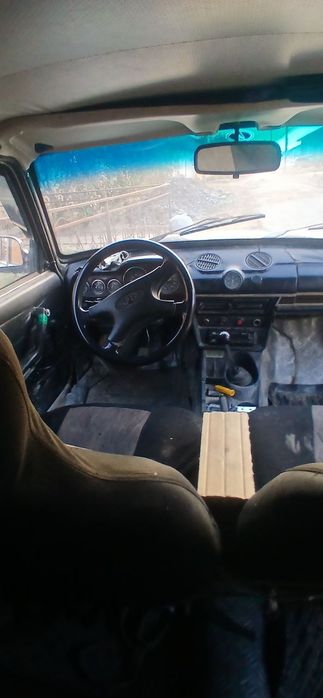 Vaz 2106 sotiladi. SROCHNO jiguli 06