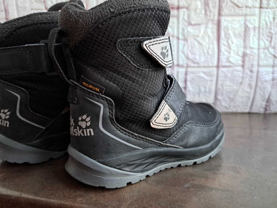 детски ботуши,зимни обувки,боти,апрески,Jack Wolfskin номер28 за момче