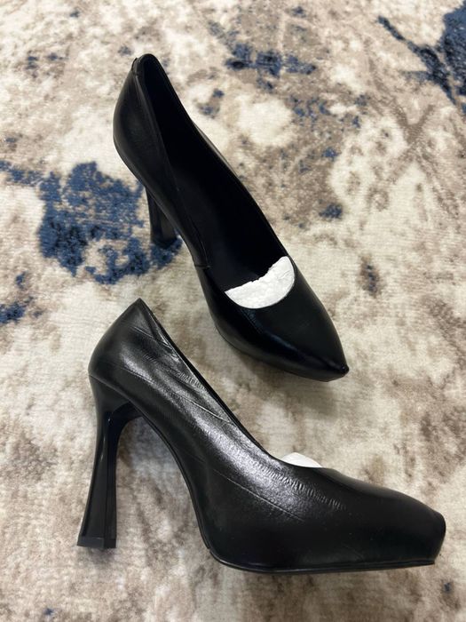 Продается элегантная женская обувь