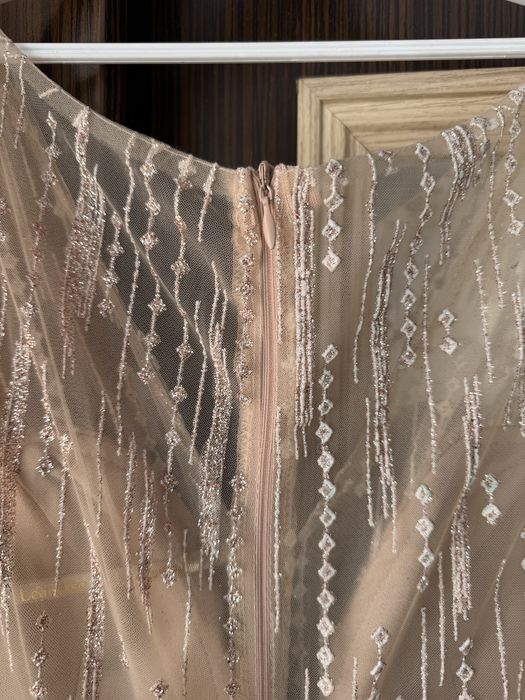 !СПЕШНО! Официална дамска рокля