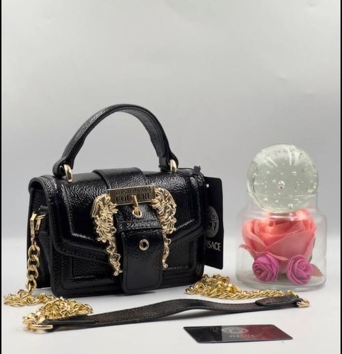Geanta Versace, super model, logo metalic auriu, saculet, etichetă