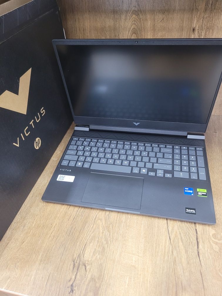 HP Victus  Intel Core i5-13420H
