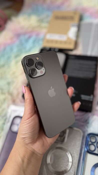 Iphone 13 pro max 256 gb cu multe accesorii
