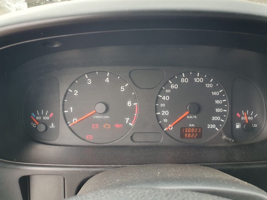 Vand Opel Frontera anul 2000