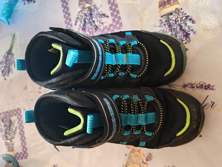 Ghete copii Skechers