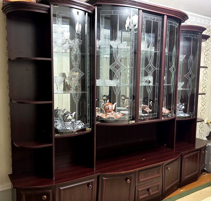 Стенка-горка продам/stenka-gorka sotiladi