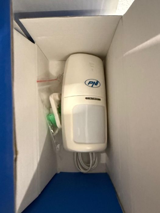 Kit Sistem de alarma wireless PNI PG2710 linie terestra si 6 senzori