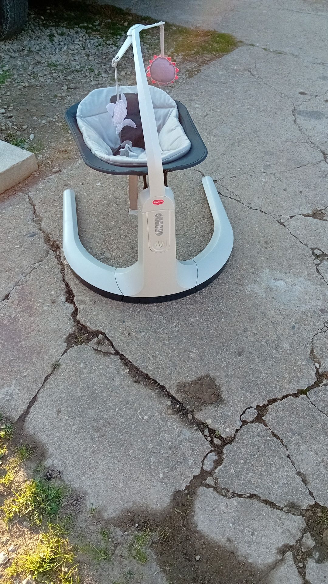 Vând balansoar bebe!