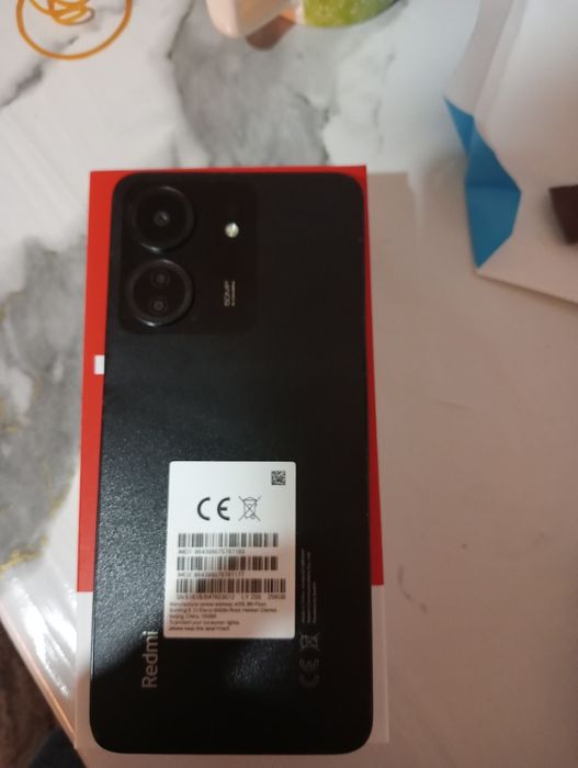 Продам смартфон Redmi 13C