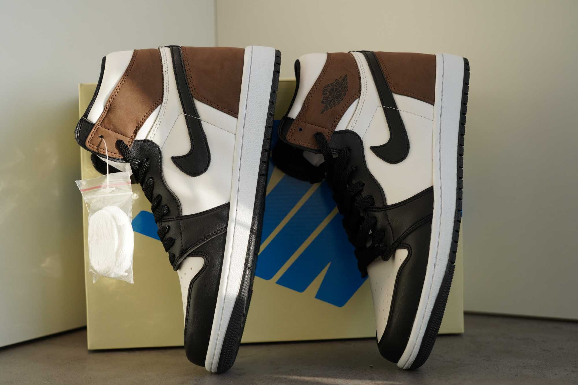 Adidași Jordan 1 MOCHA Noi-Toate Mărimile Disponibile (36-45) Cu Cutie