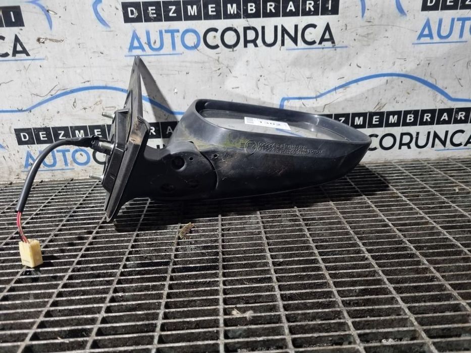 Oglinda dreapta Toyota Hilux 2010 - 2015 4 Usi Silver Metalizat 1C0 (1302) Fara rabatare