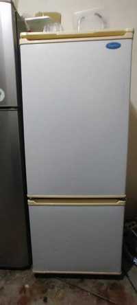 Продаётся двух камерный холодильник "Бирюса" в хорошем состоянии!