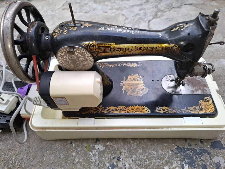 Masina de cusut Singer F 69085