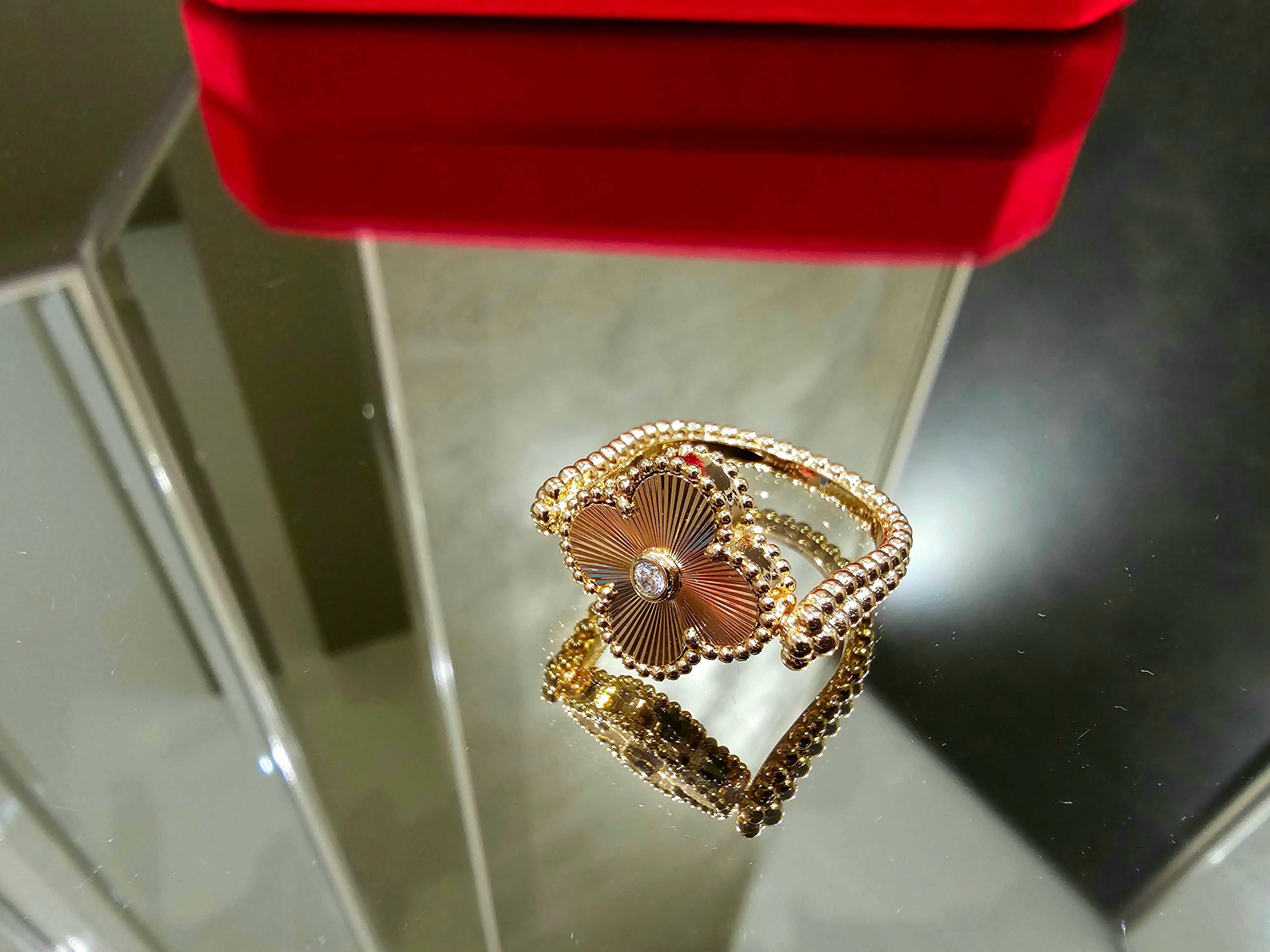 Van Cleef & Arpels VCA Rose Gold Reversible Alhambra Дамски Пръстен