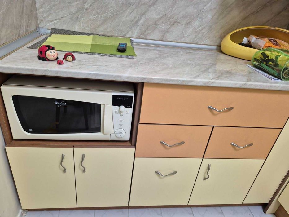 Цяла Кухня / кухненски шкафове