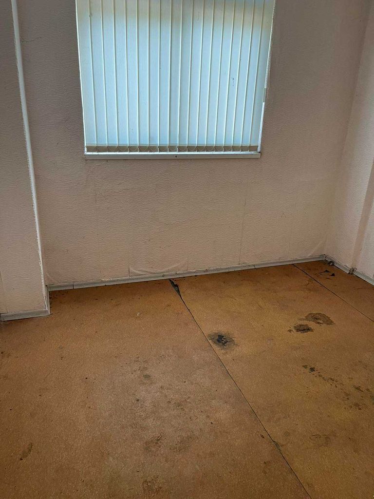 Продава се Тристаен апартамент в Димитровград - 68 кв.м за 458 €/кв.м - Снимка #3