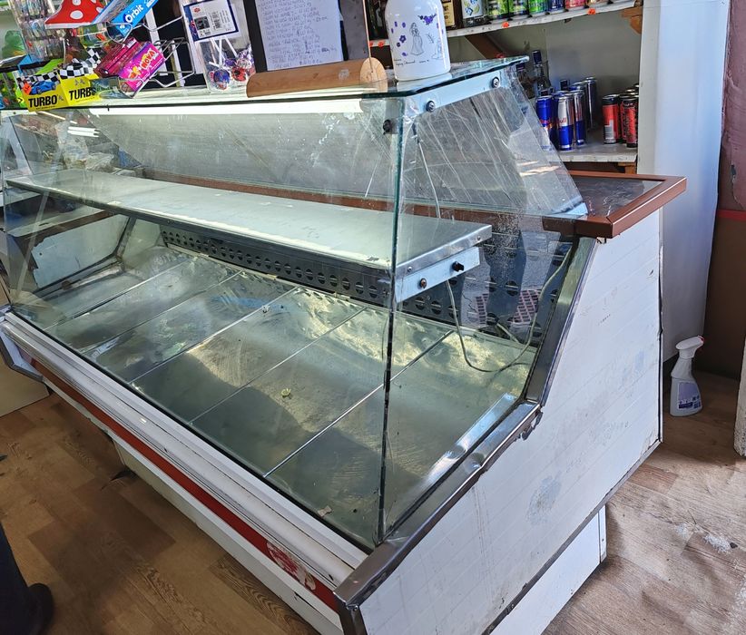 Vitrina frigorifica orizontala,lungime 1,75cm stare foarte de funcțion