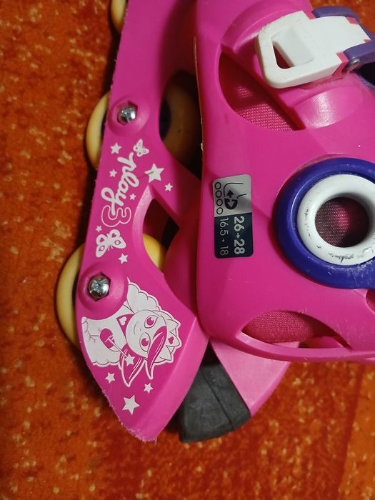 Role fetite roz cu mov