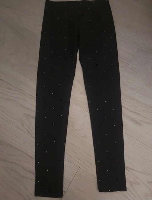 Colanati negrii cu buline