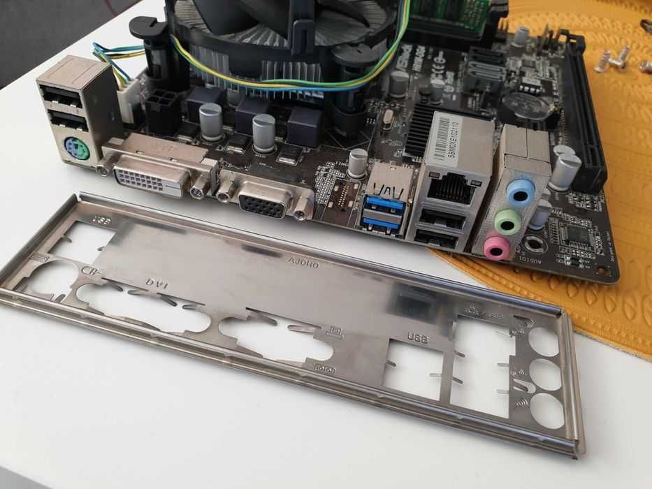 Placa de baza ASRock INTEL