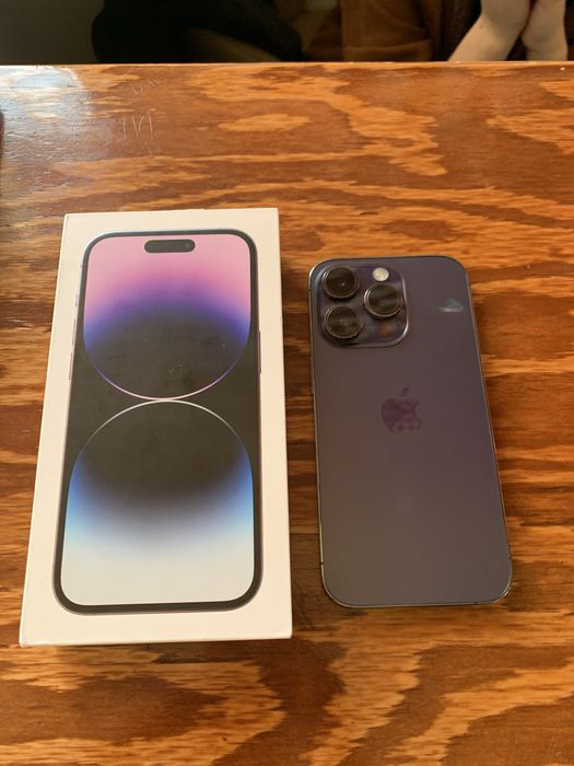 Apple продается 14 про,емкость 90 в хорошом состоянии срочно